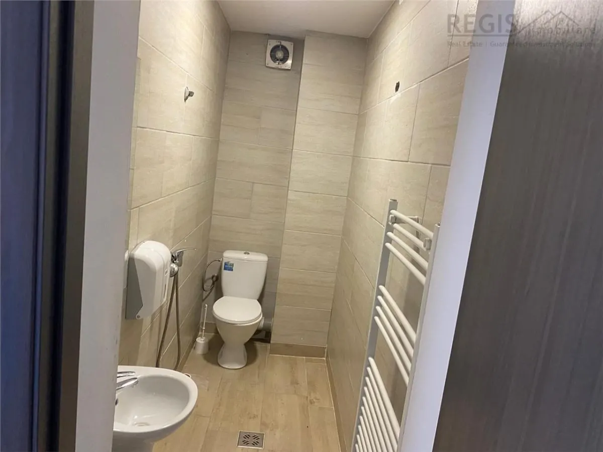Spațiu comercial de închiriat â€“ Etaj independent, cartier Noua - foto 8