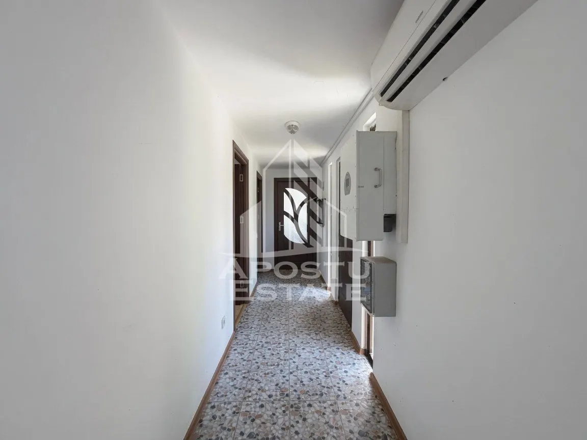 Casa + constructie moderna,de vanzare,2 locuinte,teren 2298 mp Giulvaz - foto 7