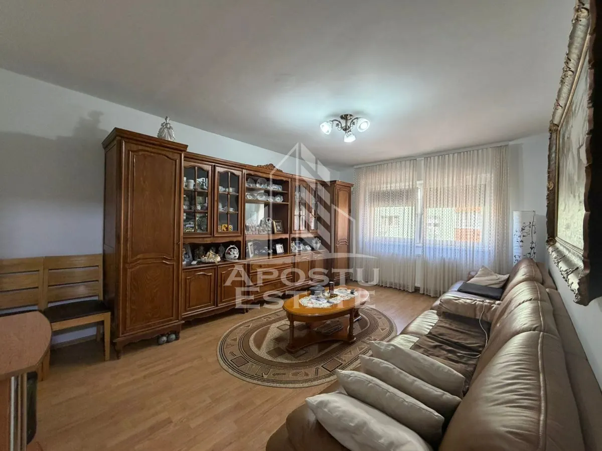 Apartament cu 3 camere, garaj, de vanzare, zona Plavat I I,Timisoara - foto 5