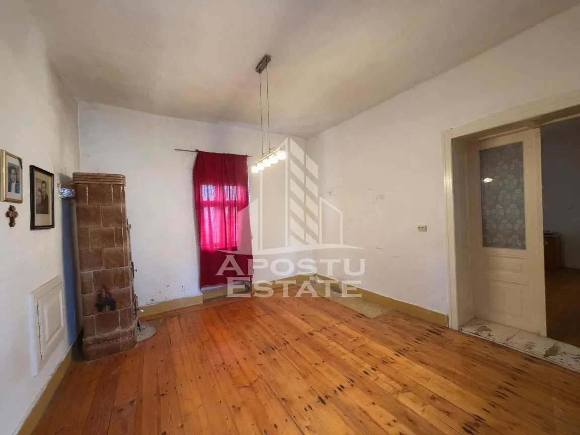 Casa de vanzare in Sandra, 5755 mp, teren, acoperis nou - foto 6