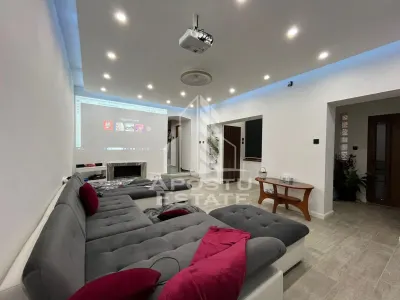 Casa individuala, 6 camere, 3 bai, garaj,acces auto, teren de 411 - Timisoara