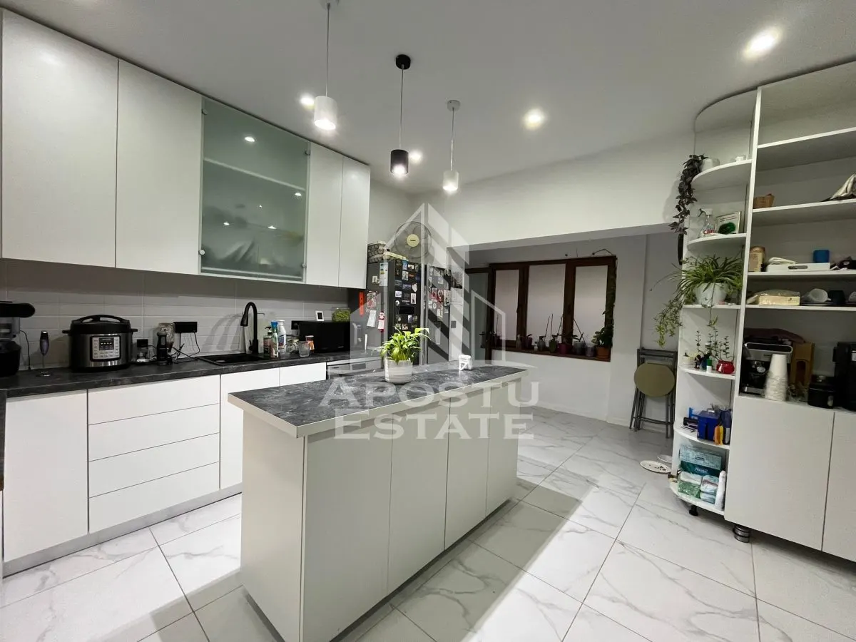 Casa individuala, 6 camere, 3 bai, garaj,acces auto, teren de 411 - foto 5
