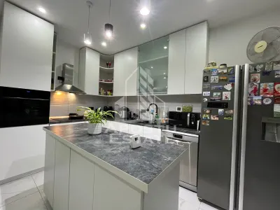 Casa individuala, 6 camere, 3 bai, garaj,acces auto, teren de 411 - foto 7