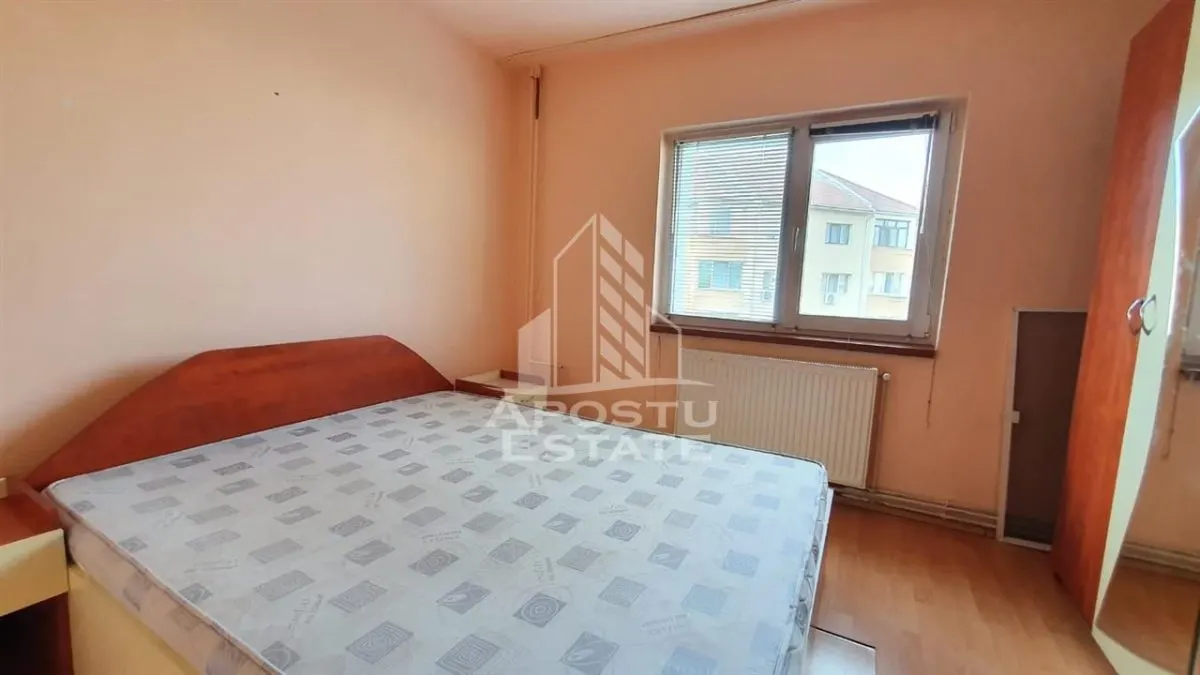 Apartament cu 3 camere, decomandat, etaj intermediar, Freidorf - foto 2