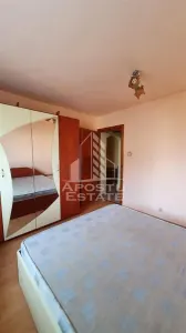 Apartament cu 3 camere, decomandat, etaj intermediar, Freidorf - foto 3