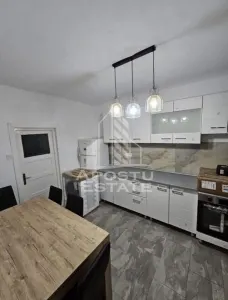 Casa cu 2 camere,centrala proprie, garaj,teren 350 mp ,zona Blascovici - foto 6