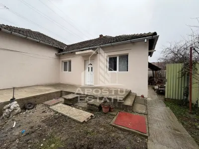Casa cu 2 camere,centrala proprie, garaj,teren 350 mp ,zona Blascovici - foto 9
