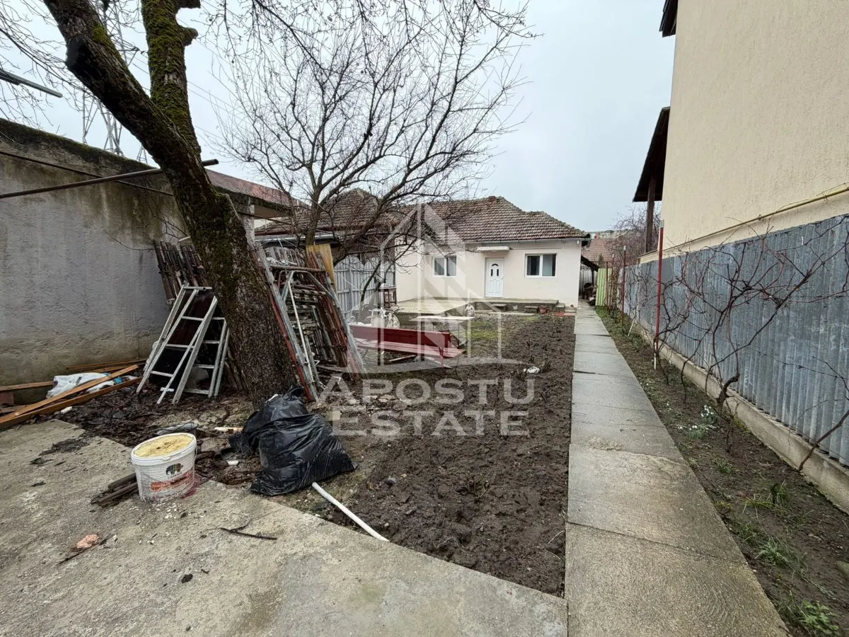 Casa cu 2 camere,centrala proprie, garaj,teren 350 mp ,zona Blascovici - foto 10