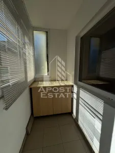 Apartament cu 3 camere, decomantat, etajul 2 , zona Spitalul Judetean - foto 2