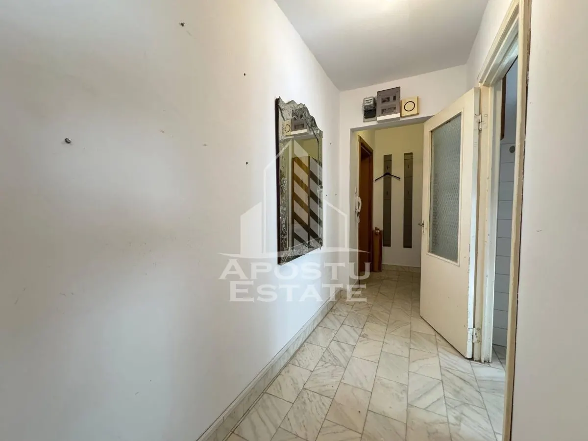 Apartament cu 3 camere, decomantat, etajul 2 , zona Spitalul Judetean - foto 5
