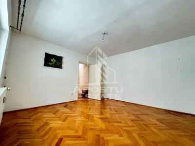 Apartament cu 3 camere, decomantat, etajul 2 , zona Spitalul Judetean - foto 10