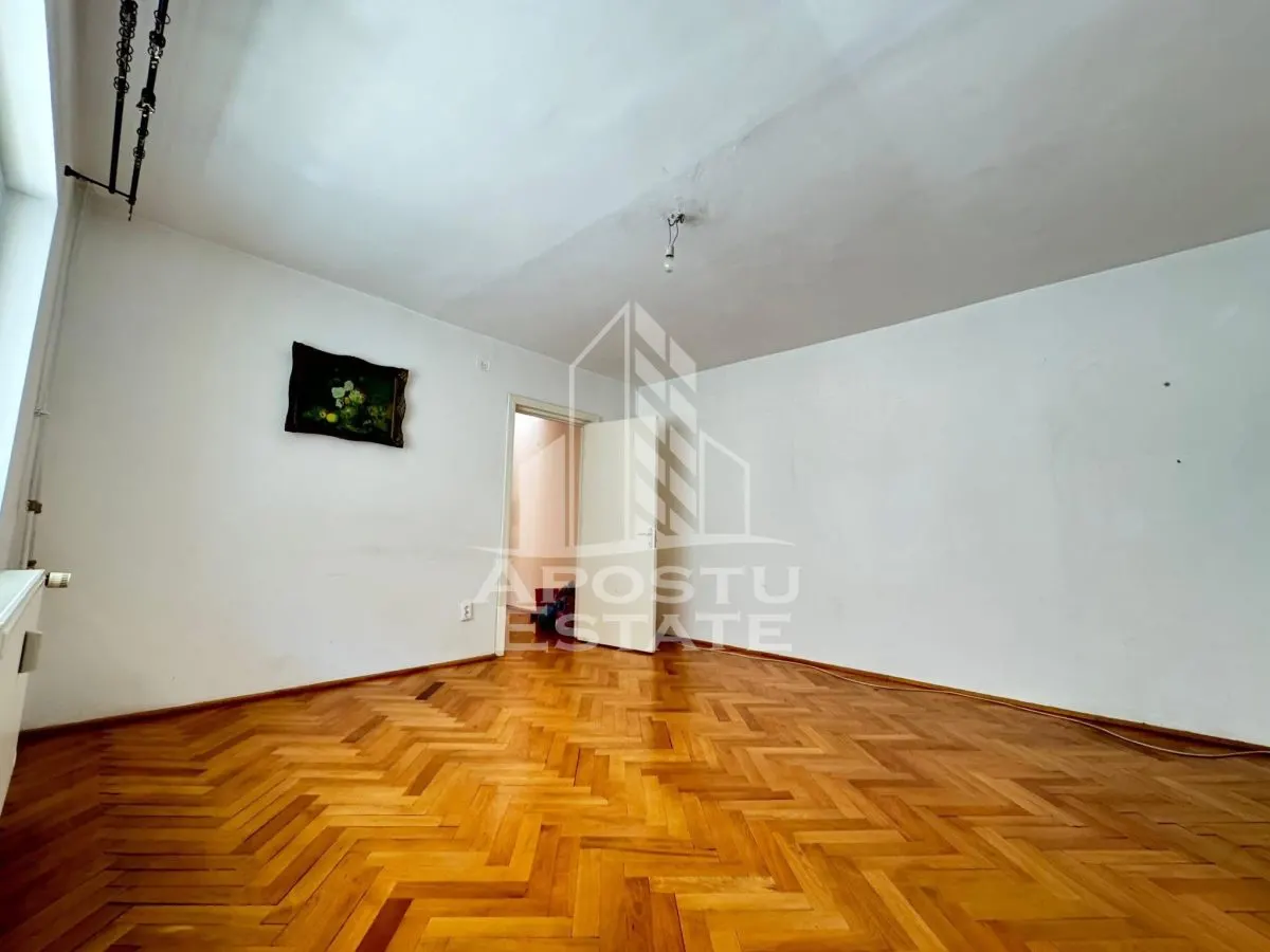 Apartament cu 3 camere, decomantat, etajul 2 , zona Spitalul Judetean - foto 10