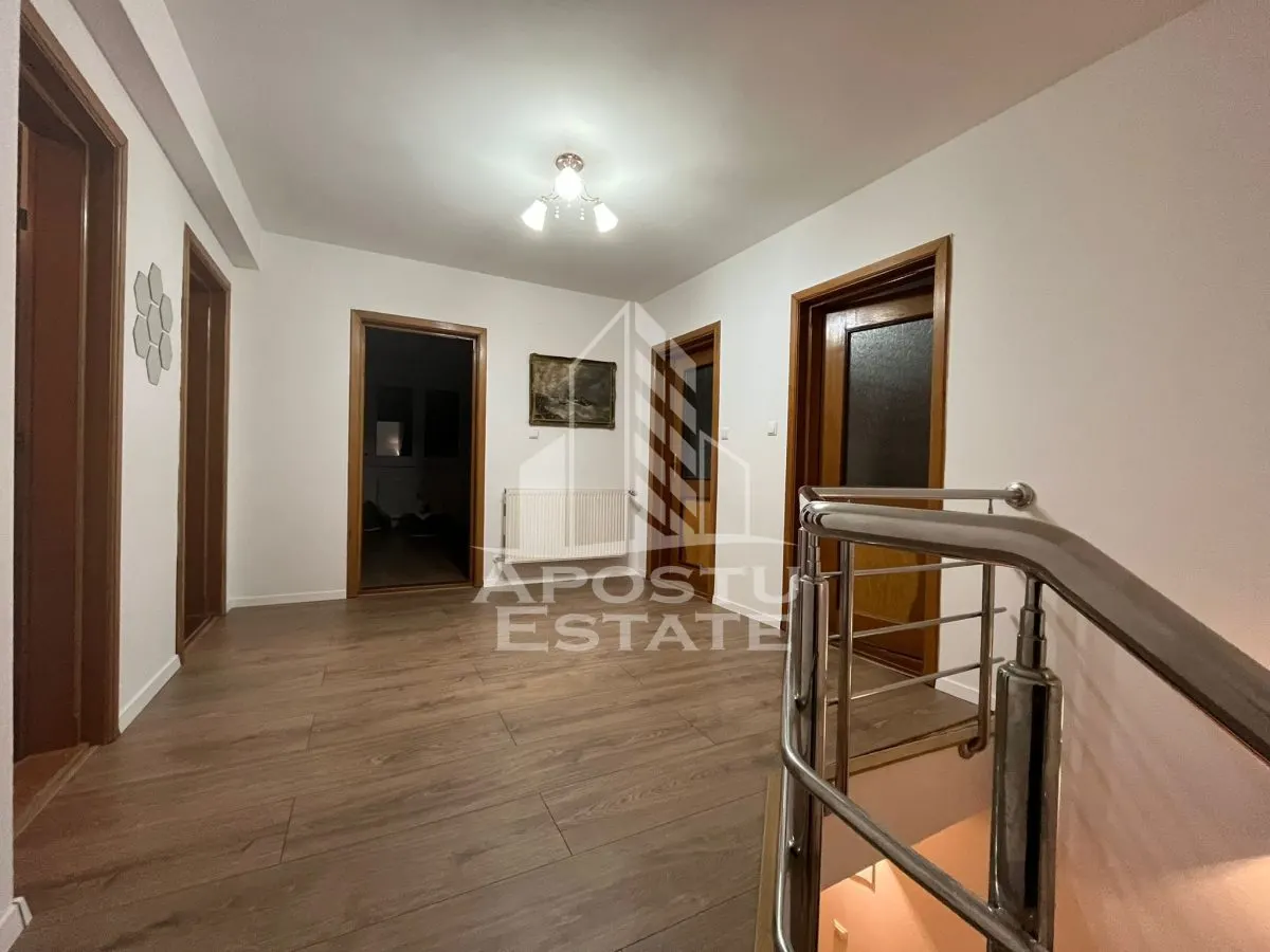Casa individuala cu 6 camere, 3 bai, garaj, teren 500 mp si 2 fronturi - foto 13