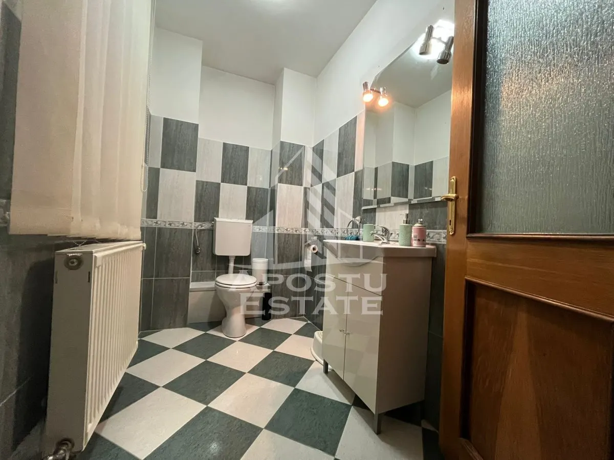 Casa individuala cu 6 camere, 3 bai, garaj, teren 500 mp si 2 fronturi - foto 15