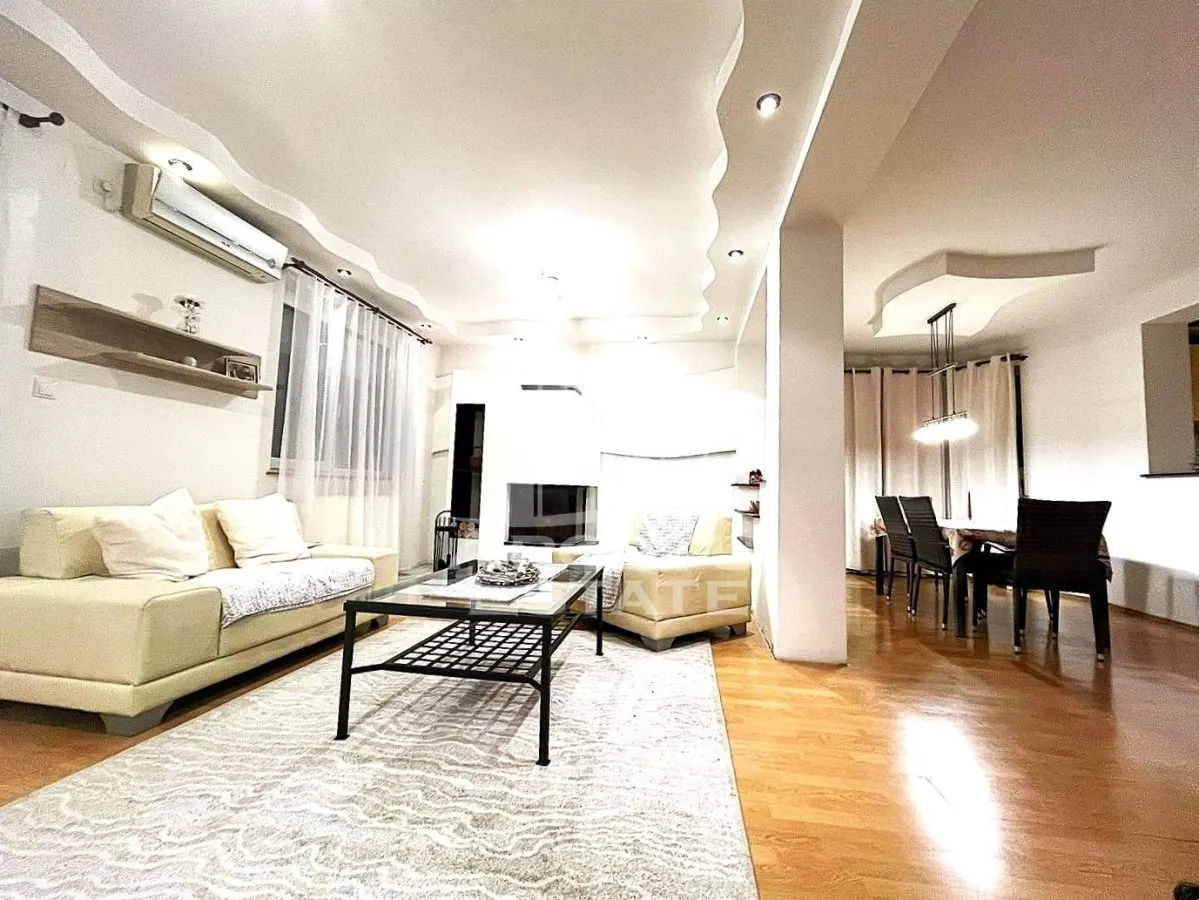 Casa individuala cu 6 camere, 3 bai, garaj, teren 500 mp si 2 fronturi - foto 3