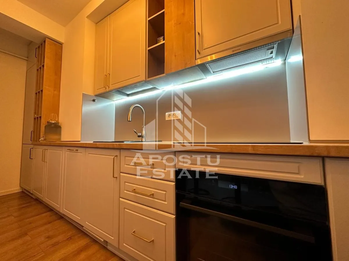 Apartament cu 2 camere, decomandat, loc subteran, zona Soarelui - foto 6