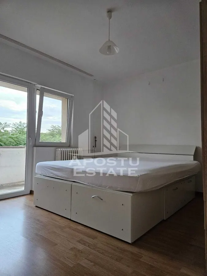 Apartament cu 2 camere, decomandat, etaj intermediar, zona Steaua - foto 2