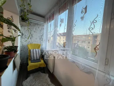 Apartament cu 3 camere, decomandat, 2 bai , 2 balcoane,zona Soarelui - foto 7