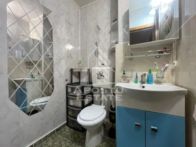 Apartament cu 3 camere, decomandat, 2 bai , 2 balcoane,zona Soarelui - foto 10