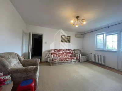 Apartament  cu 2 camere, semidecomandat, etaj intermediar, Dambovita - foto 2