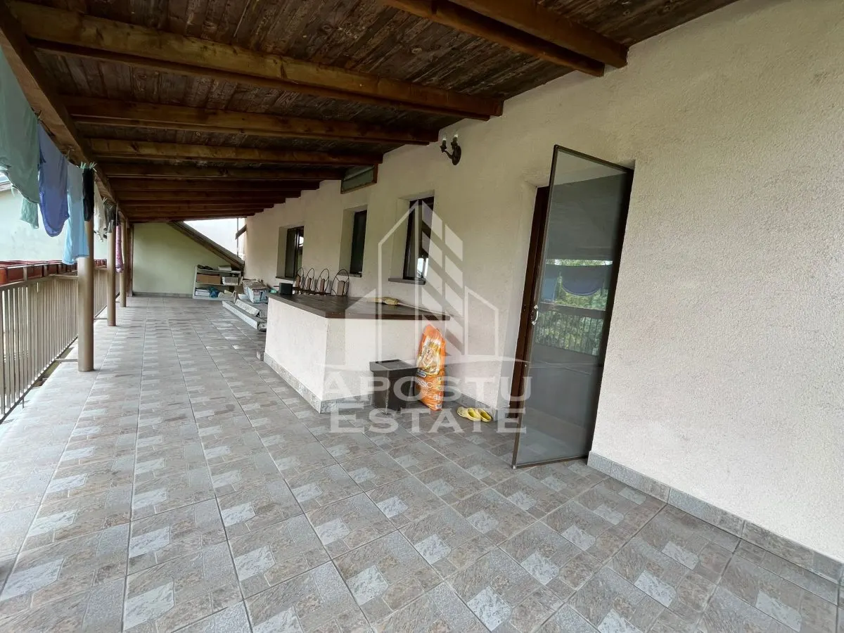Casa individuala , 4 camere,2 bai, garaj, acces auto, 575 teren - foto 3