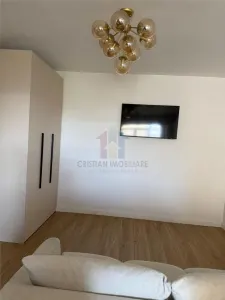 1 camera transformat in 2 camere, TOTUL NOU, Mobilat si Utilat, Independentei - foto 3