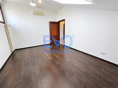Apartament 3 camere nemobilat, 114 mp, Palatul de Justitie, Iasi - foto 7