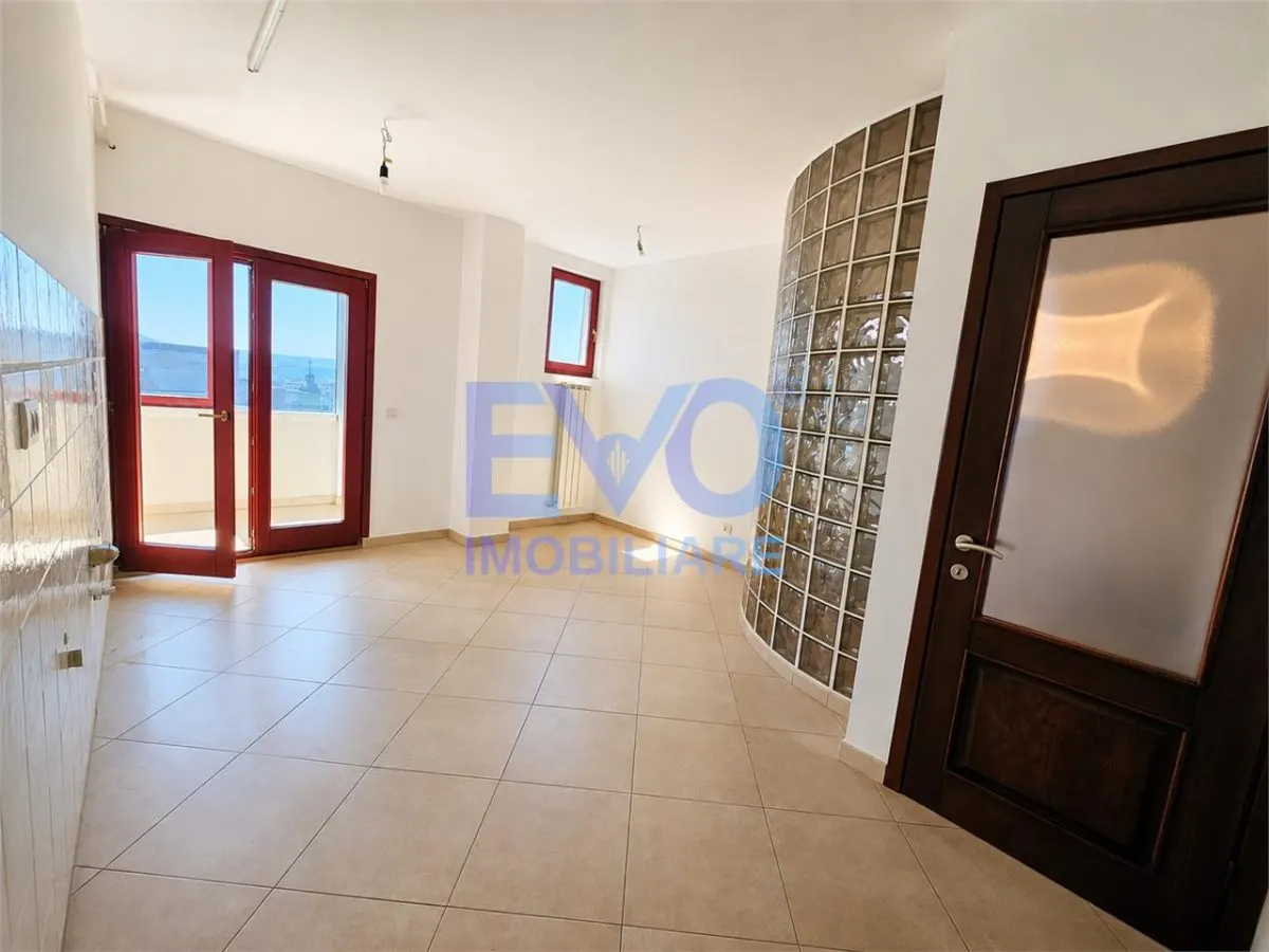 Apartament 3 camere nemobilat, 114 mp, Palatul de Justitie, Iasi - foto 10