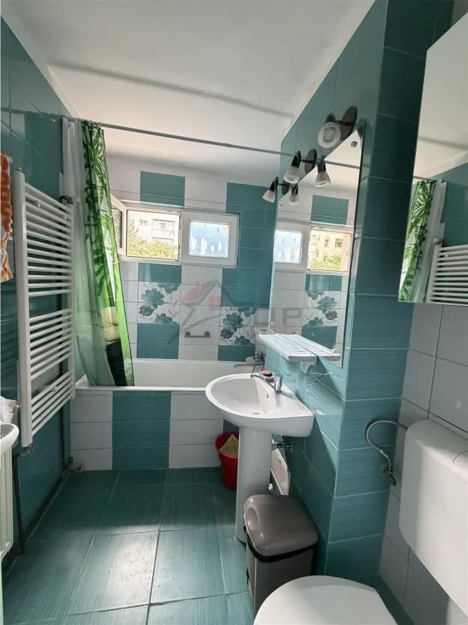 Inchiriere apartament 2 camere- Podu Ros, Bd. Socola - foto 3