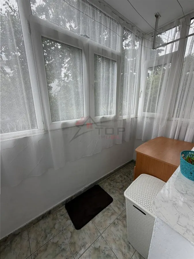 Inchiriere apartament 2 camere- Podu Ros, Bd. Socola - foto 8
