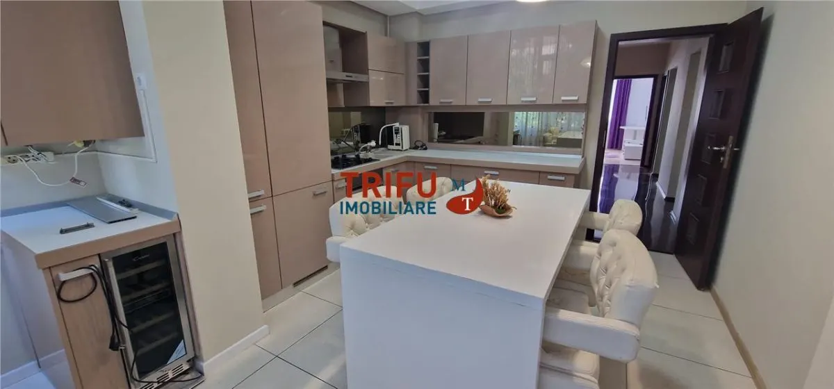 Apartament cu 4 camere, decomandat, 102 mp utili â€“ cartier Cetate - foto 16