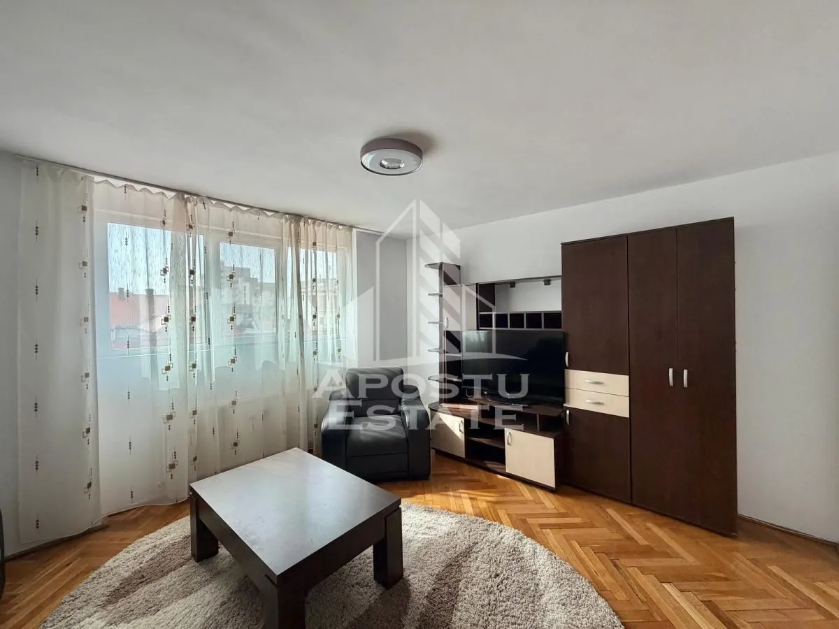 Apartament cu 3 camere, de inchiriat, Piata Unirii, Timisoara - foto 1