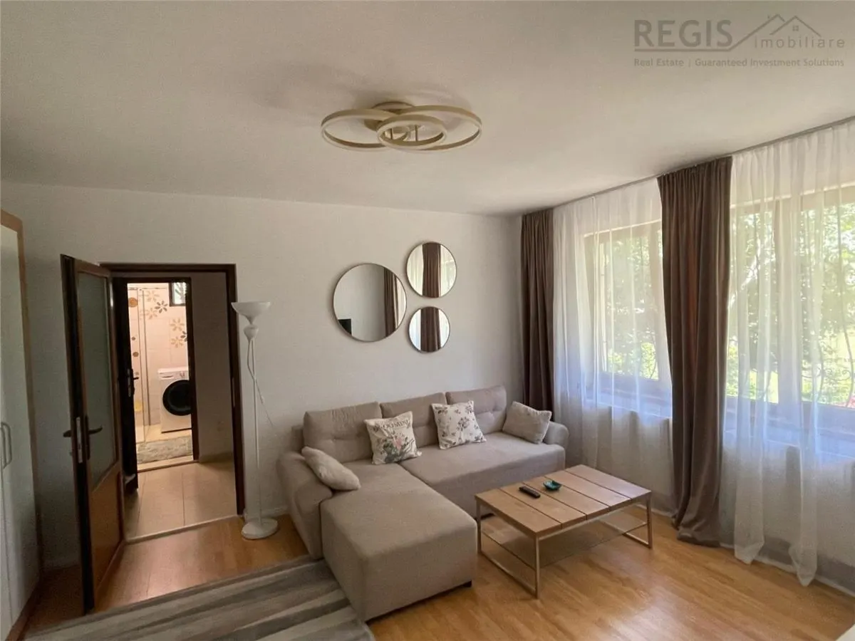 Apartament 3 camere in centrul Brasovului , Piata Teatrului - foto 1