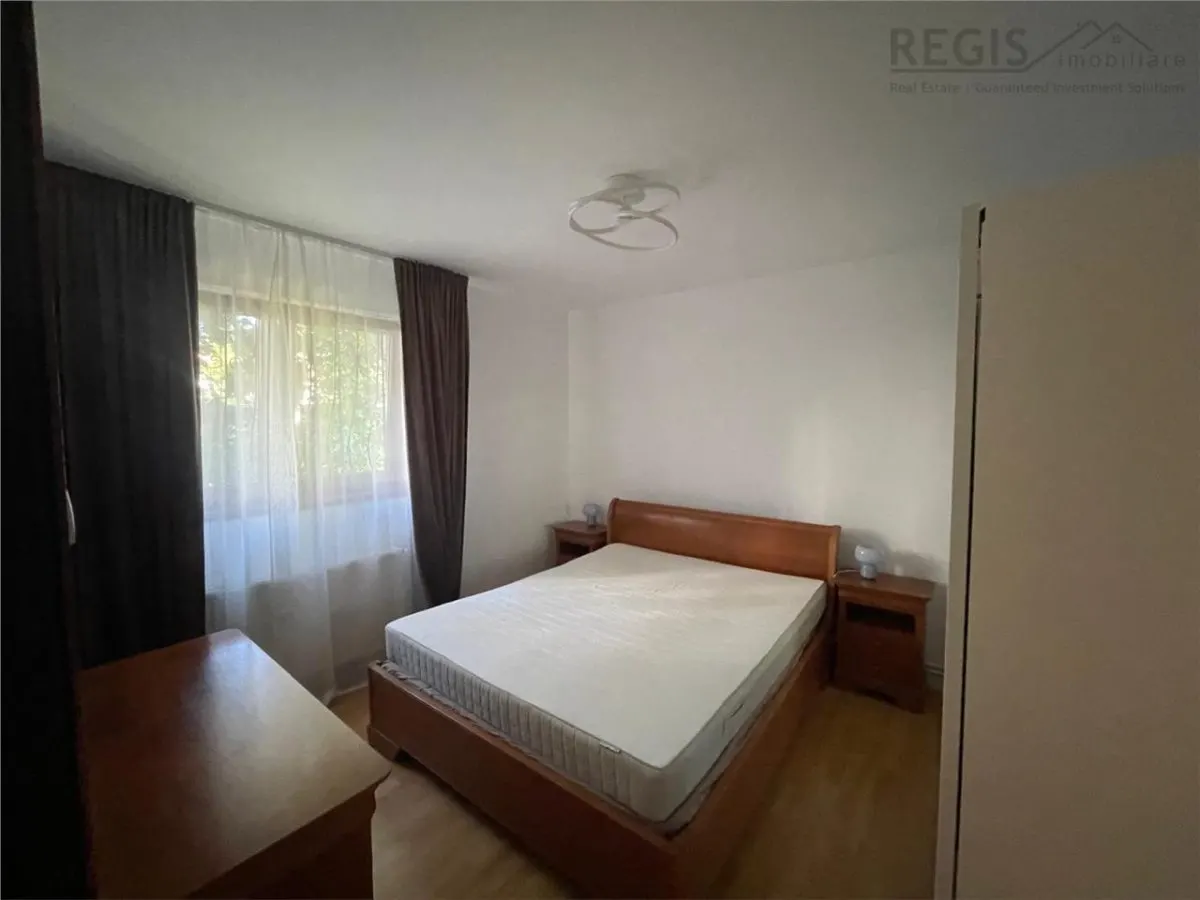 Apartament 3 camere in centrul Brasovului , Piata Teatrului - foto 8