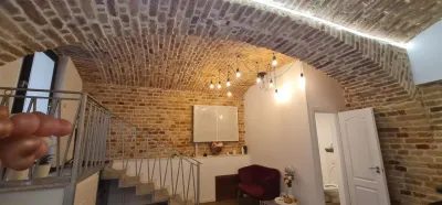Spatiu langa Primarie pt. prestari servicii, birou, cabinet, salon - renovat - TUR VIRTUAL - foto 11