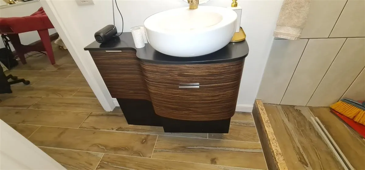 Spatiu langa Primarie pt. prestari servicii, birou, cabinet, salon - renovat - TUR VIRTUAL - foto 13