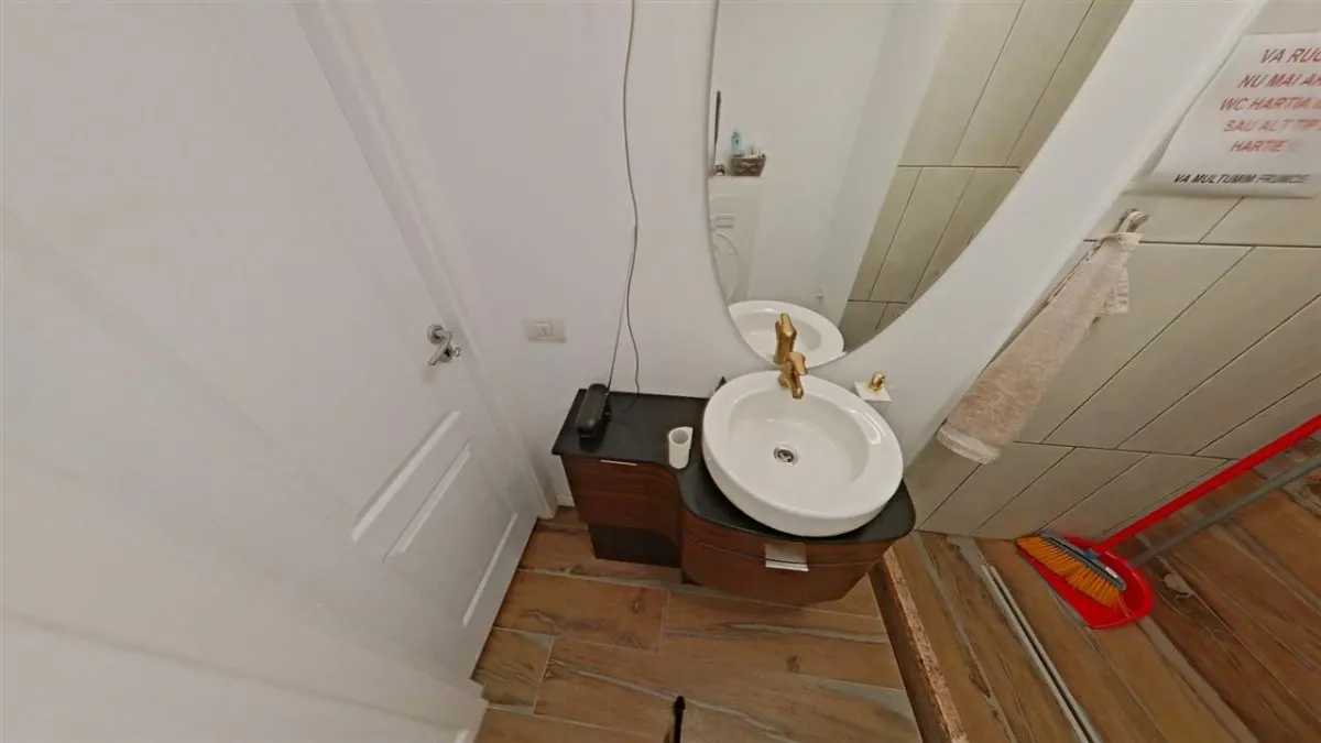 Spatiu langa Primarie pt. prestari servicii, birou, cabinet, salon - renovat - TUR VIRTUAL - foto 16