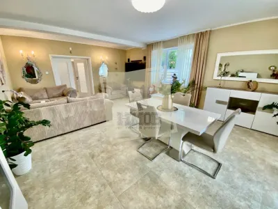 Casa cu 4 camere 3 bai 2 terase si teren 450 mp in zona Parcul Sub Arini - foto 19