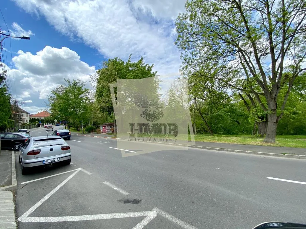Casa cu 4 camere 3 bai 2 terase si teren 450 mp in zona Parcul Sub Arini - foto 20