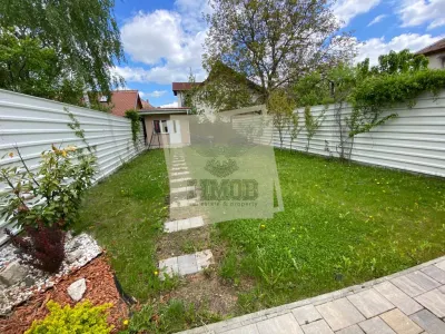 Casa cu 4 camere 3 bai 2 terase si teren 450 mp in zona Parcul Sub Arini - foto 9