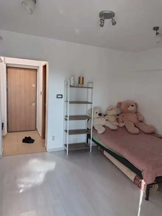 Garsonieră de închiriat, Centru – Hala Centrală, 25 mp, centrală și aer condiționat - foto 1