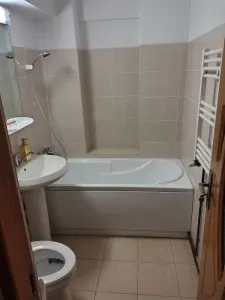 Garsonieră de închiriat, Centru – Hala Centrală, 25 mp, centrală și aer condiționat - foto 7
