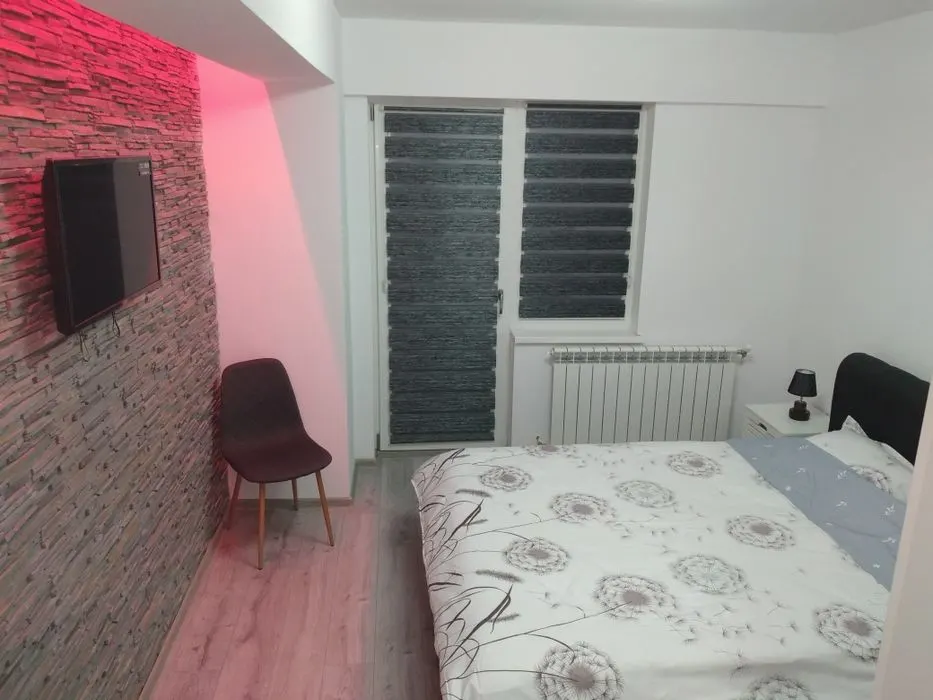 Apartament cu 2 camere decomandat de închiriat – Tătărași, Ciric, loc de parcare - foto 1