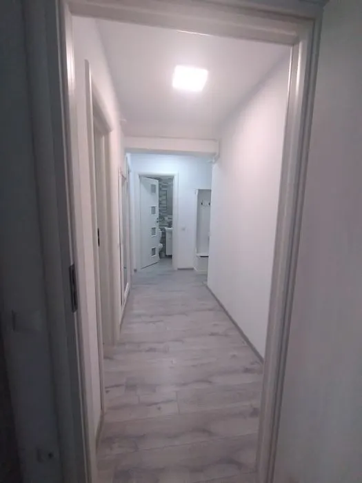 Apartament cu 2 camere decomandat de închiriat – Tătărași, Ciric, loc de parcare - foto 5