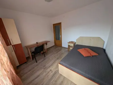 Apartament 4 camere de închiriat, Gara, ideal pentru 4 studenți - foto 3