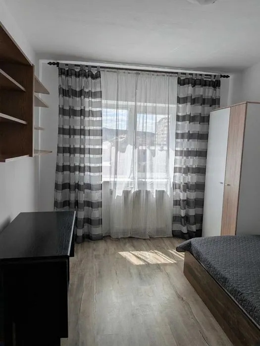 Apartament 4 camere de închiriat, Gara, ideal pentru 4 studenți - foto 4