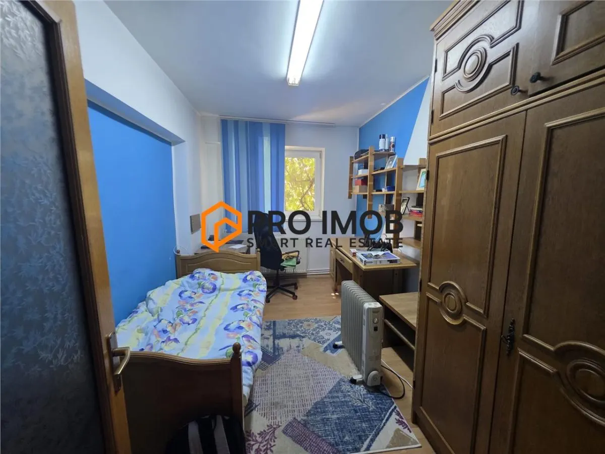 Apartament 3 camere cf 1 decomandat zona Centru-Focsani - foto 3