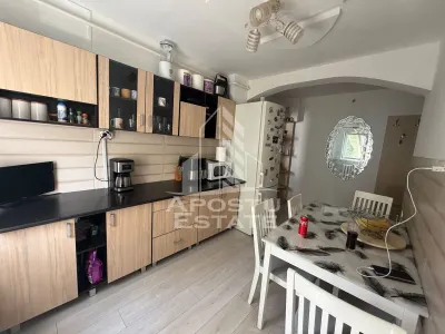 Apartament cu 3 camere de vanzare , etajul 2 , Zona Lipovei, Timisoara - foto 10