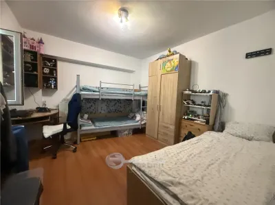 2 CAM GALATA BULEVARD, ET 1, DECOMANDAT,  2 BALCOANE - foto 13