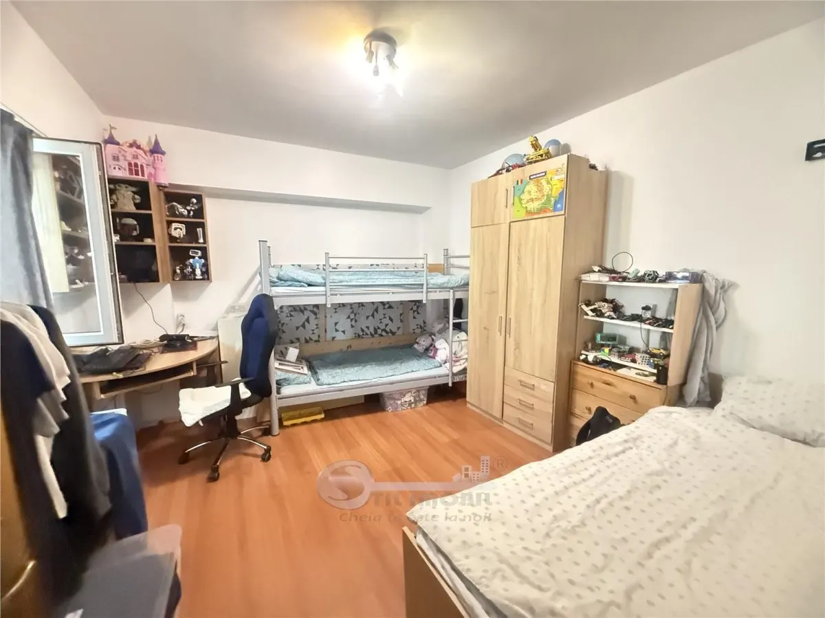2 CAM GALATA BULEVARD, ET 1, DECOMANDAT,  2 BALCOANE - foto 15